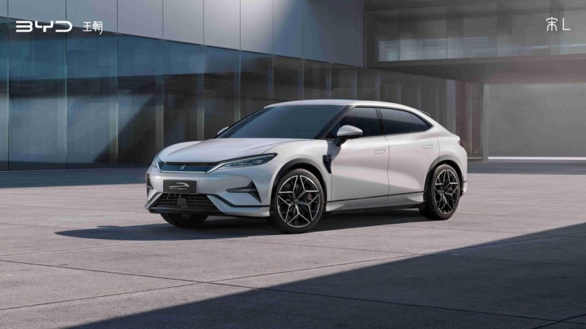 “比亚迪最美SUV” 宋L爆照，这车能打！