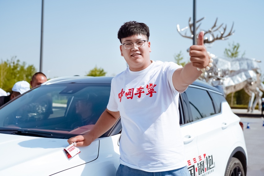 吉利缤越直飞挑战赛,感受中国小钢炮的速度激情