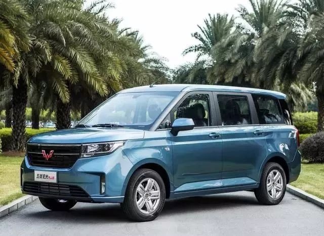 大神说车：作为一个案例，我用五菱宏光Plus来聊聊什么才是国