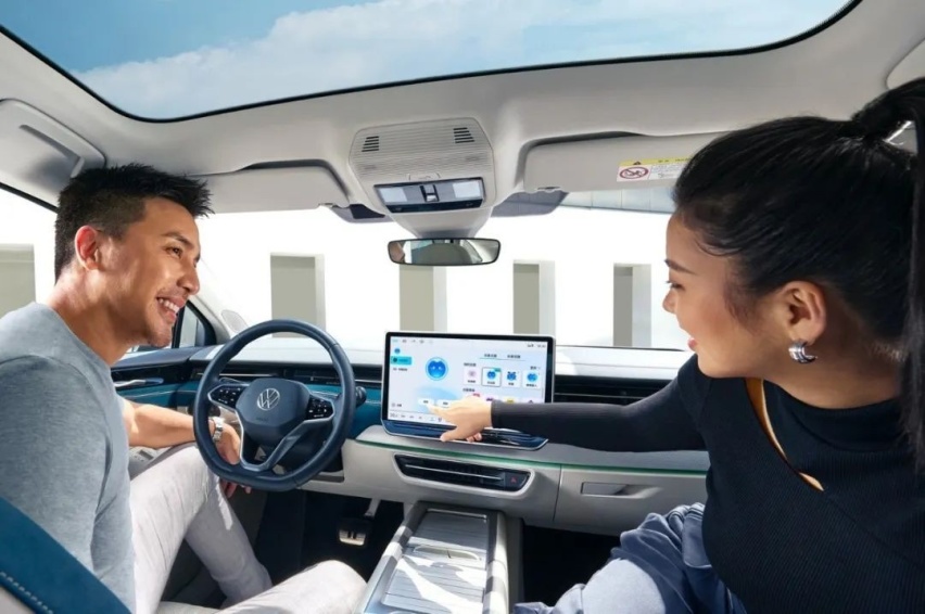 加速新能源智能转型 一汽-大众第2700万辆整车 ID.7 VIZZI