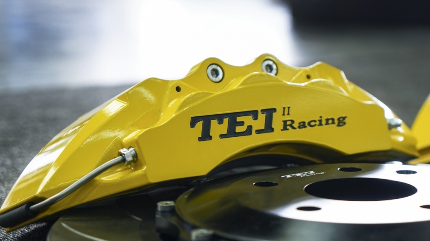 赛力斯SF5刹车脚感不好？升级刹车改装，TEI Racing刹车套件