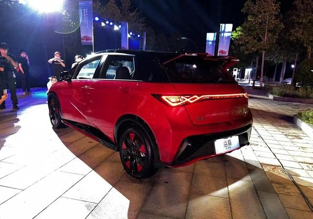 售12.68万起，比亚迪海豚纪念版上市！产品力如何？
