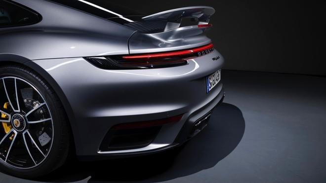 加速快到令人发指！保时捷全新911 Turbo S首发