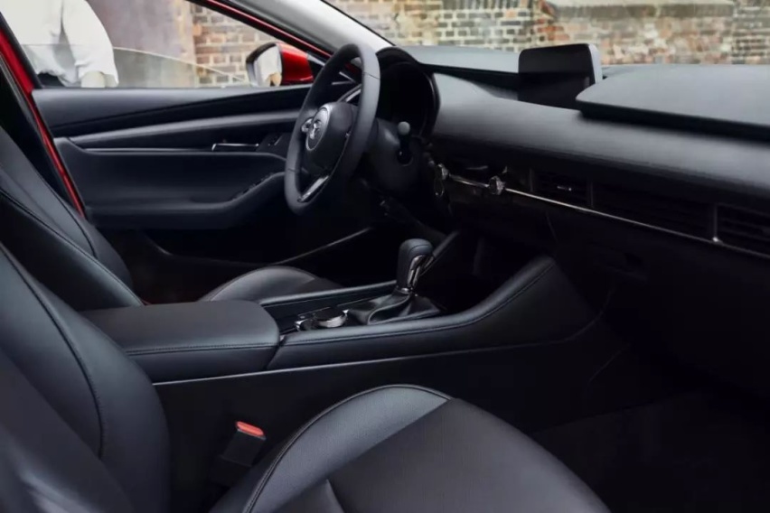 坚持操控与运动的极致，次世代Mazda 3昂克赛拉何罪之有？
