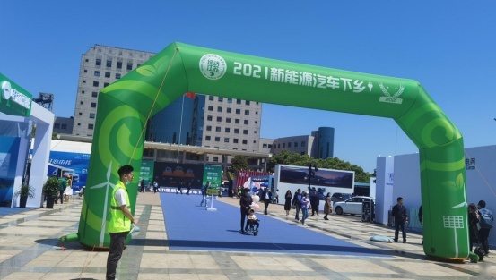 新款宝马3系官图发布；全新奥迪Q5谍照曝光