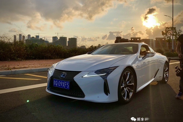 小孩才做选择题 路特斯Evora/雷克萨斯LC500h轻体验