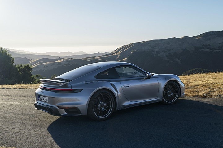 又得拼手速抢车，保时捷911 Turbo 50周年纪念版发布