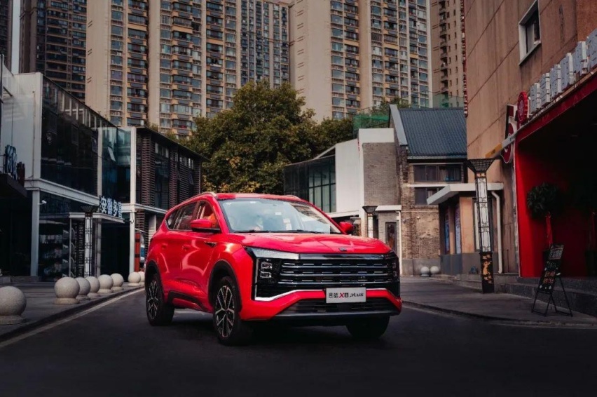 被思皓X8 PLUS暖到了！这才是精准击中用户痛点的家用SUV