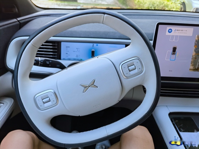 25万级智电王者 试驾小鹏G6 超智驾轿跑SUV