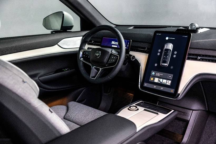 树立智能纯电安全标杆——沃尔沃全新纯电旗舰 SUV EX90
