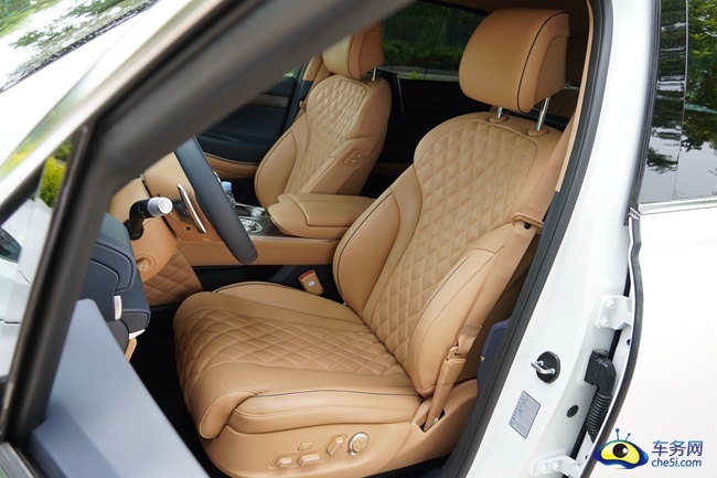 豪华旗舰 细腻时髦 试驾捷尼赛思GV80中大型SUV