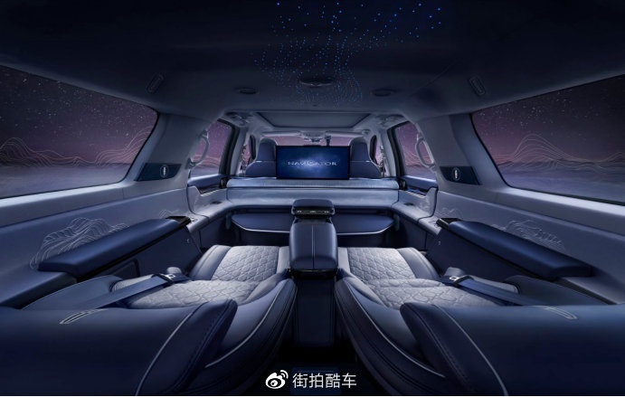 轴距超3.1米，有5种按摩模式，林肯领航员一台霸气的豪华SUV