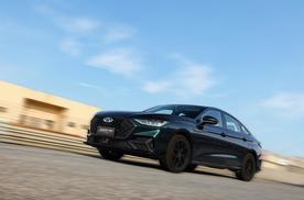 13.29万起 艾瑞泽8 PRO 400T上市 嘉年华解锁“性能家轿”