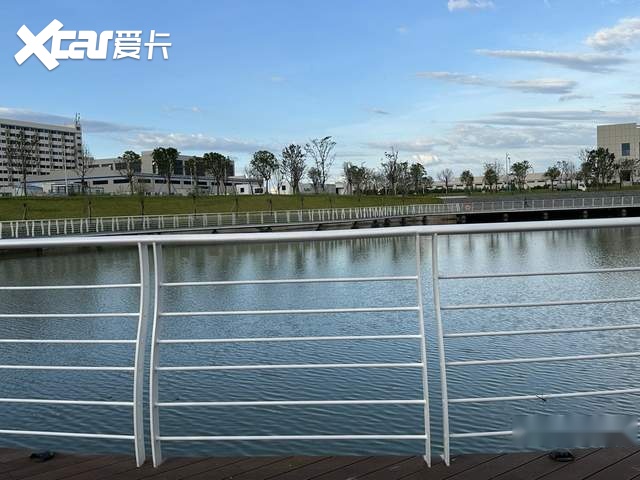 比亚迪扩招抢人才促发展,春季招聘超4000人,技术工最高月薪过万