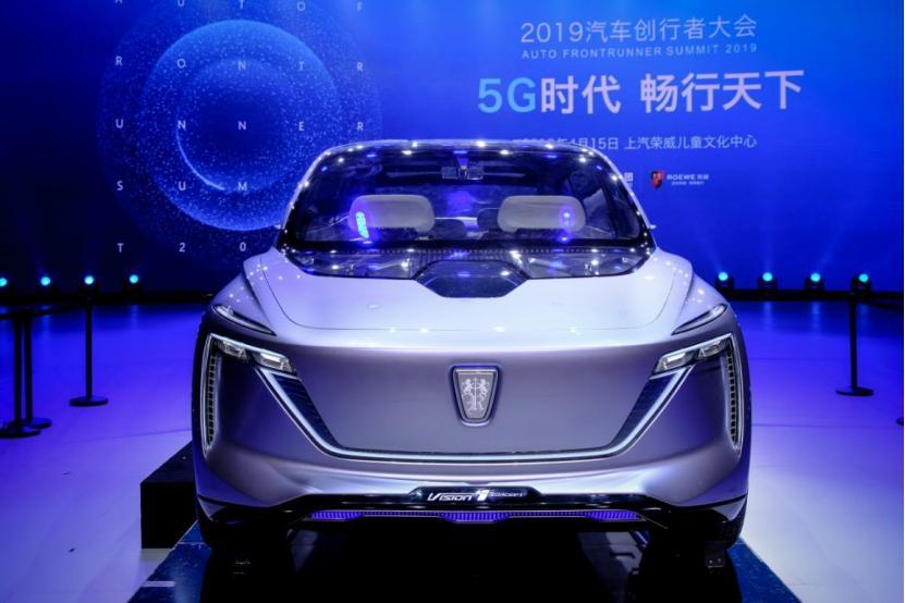 头等舱都弱爆了，2025年的汽车竟长这样！5G让开车变成享受