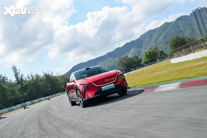 MAZDA EZ-60激光版正式上市,三电质保惠及新老用户