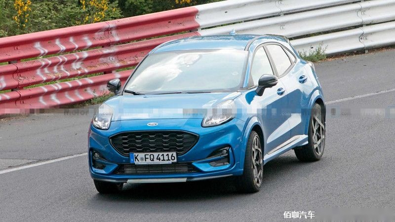 ford-puma-st-spy-photos (1).jpg