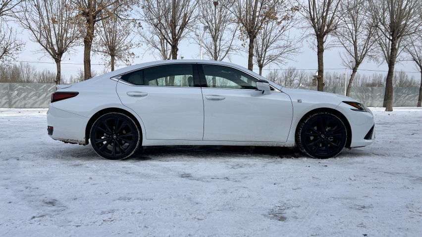 你管这叫运动版？试驾雷克萨斯ES 300h F SPORT