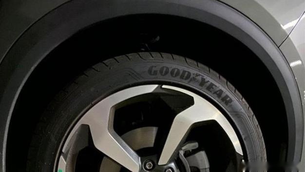 领克05实车拍摄，溜背造型设计，定位轿跑SUV！​你喜欢吗？