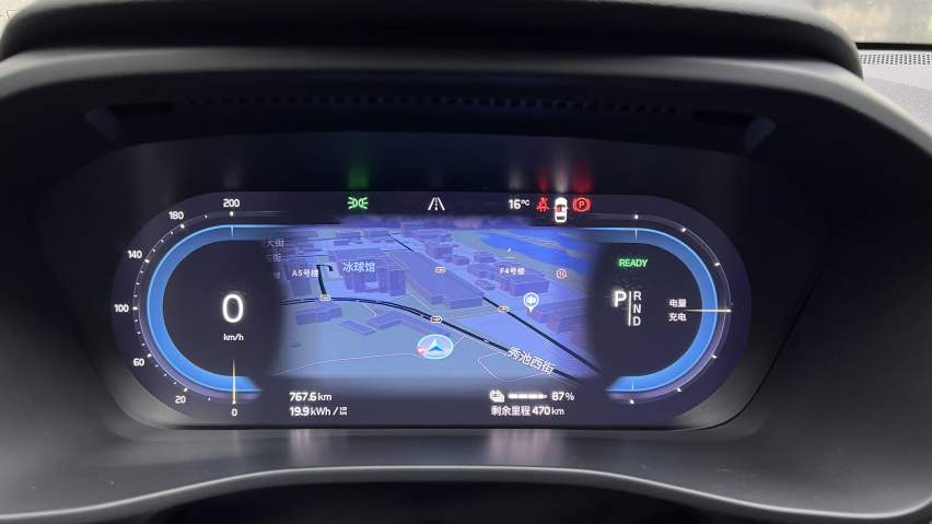 非传统纯电SUV，试驾沃尔沃C40四驱高性能版