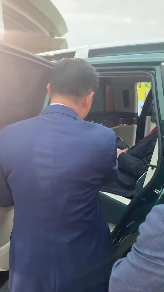 红旗HS7+7长轴距版内饰曝光  尽显豪华