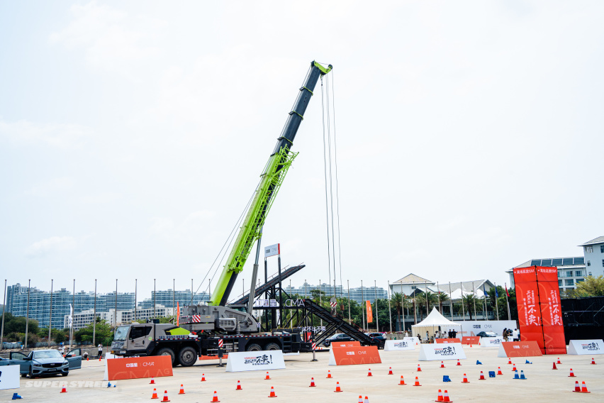 三亚半山半岛帆船港 吉利中国星双旗舰场地试炼 钢铁威亚 高空跷板