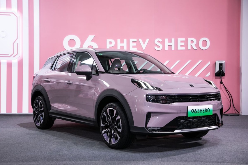 领克06 PHEV Shero粉色特别版上市，售价为16.88万元