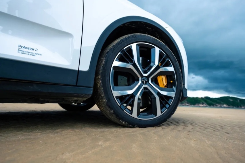 「导购」既然25万能拿下的Polestar 2，那还考虑什么？
