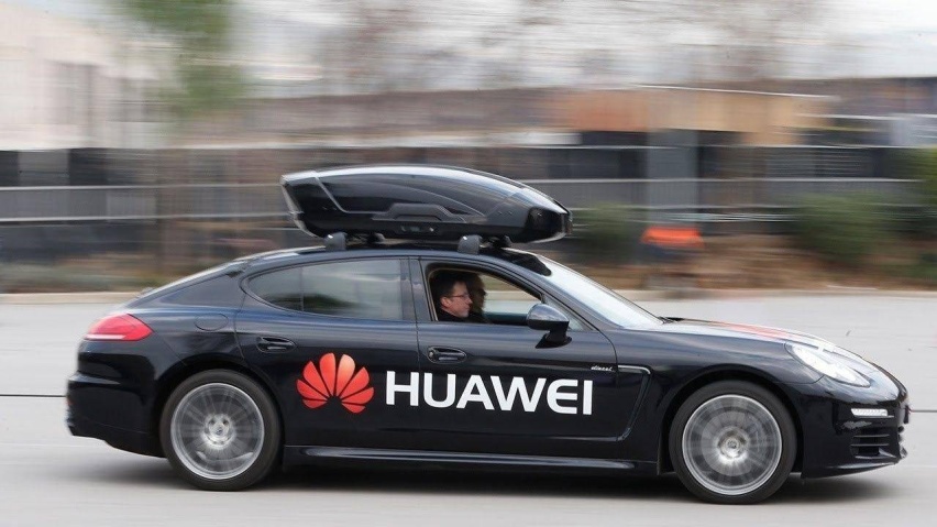 华为“助攻”赛力斯，正式命名“HUAWEI问界”，就差菊花车标了？