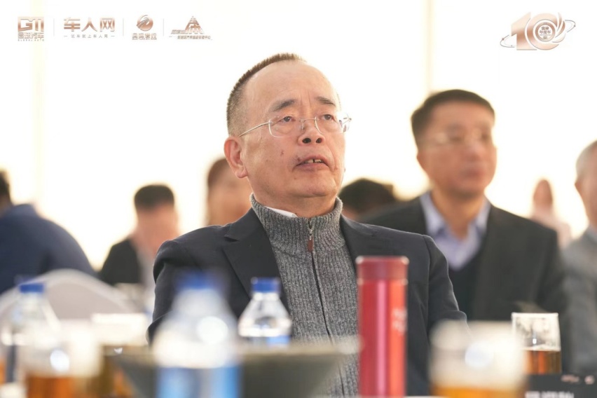 阿维塔12荣获2023寰球汽车年度车大奖 中国汽车2024再接再厉