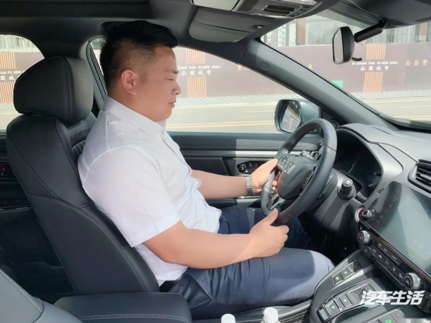 试驾路上遭遇“劫持”，这款SUV到底犯了什么错？