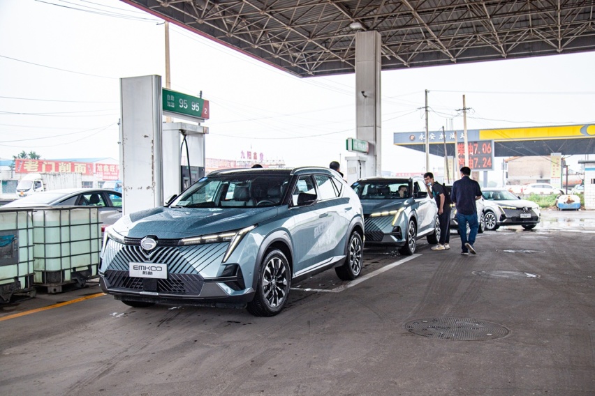 1000米记忆泊车+1711公里极限续航，传祺影酷智驾“放大招”