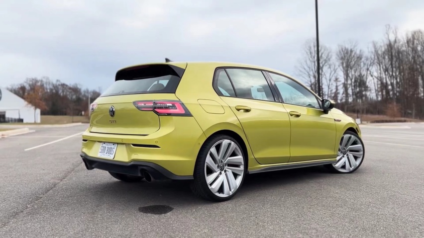 大众高尔夫GTI：传奇的性能与驾驶乐趣