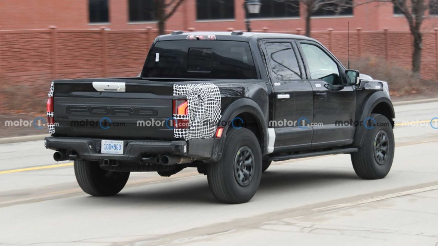 有望今年内发布 新款福特F-150 Raptor R谍照曝光 动力升级