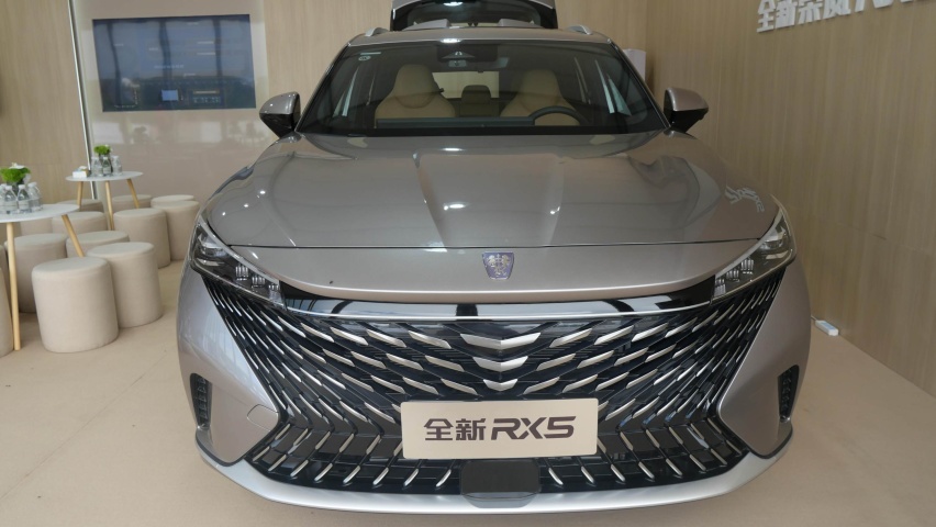 来自高品质主流SUV的PK 全新荣威RX5 VS 长安CS75 PLU