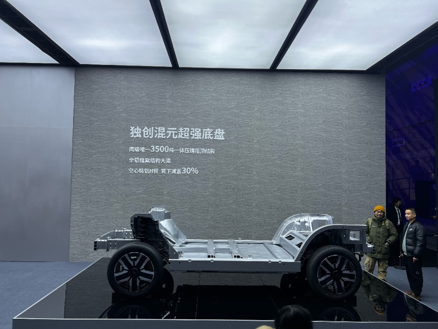 10.98万起，奇瑞iCAR 03真把年轻人的心读懂了？