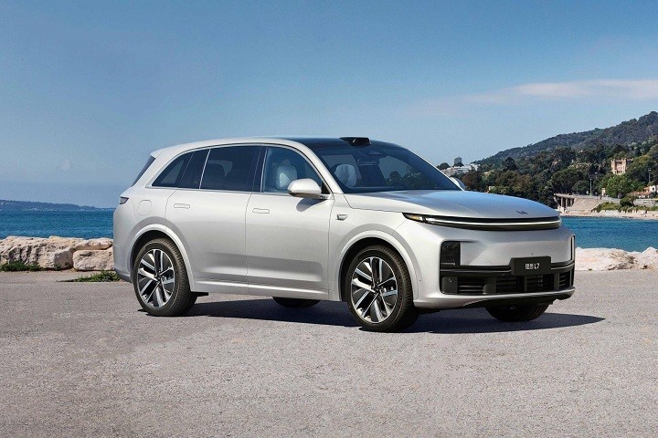 理想L7正式上市，整体性能不错，能否击败大降价后的特斯拉Model Y