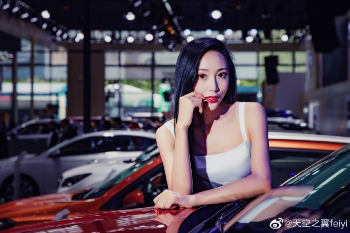 又一次西安五一车展，美图豪车美女欣赏