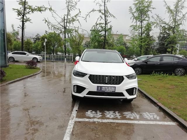 四线城市创业者提了人生中的第一台车——WEY VV5，值吗？