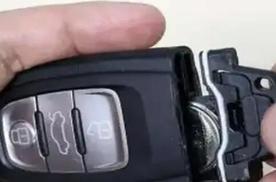 车钥匙泡水了怎么解救