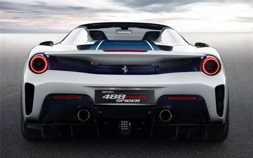 法拉利488 Pista Spider：敞篷也能跑得快