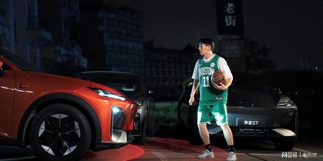 玩转中国路况 智驾信手拈来 深蓝S7i、SL03i正式上市