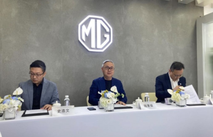 造出MG Cyberster的942天，是上汽为中国汽车工业崛起写下的