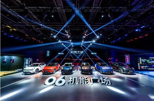 三种动力五款车型，11.86万起，领克06为Z世代带来出行新