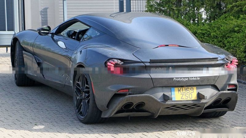 aston-martin-zagato-spy-photos (2).jpg