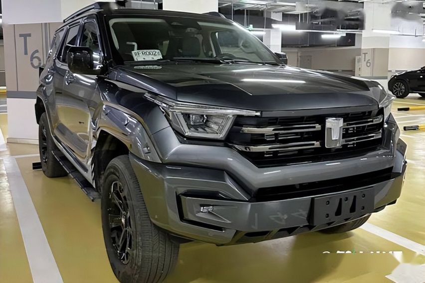 全新坦克400 Hi4-T实车曝光 预计30万+300kW功率 会火吗