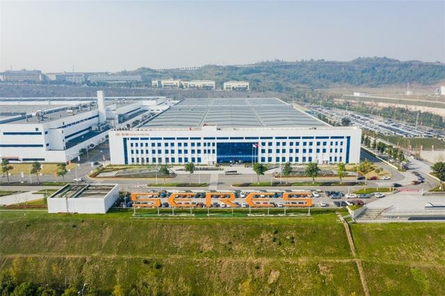 AITO问界M5就这么刚！36城100余家用户中心同启交付