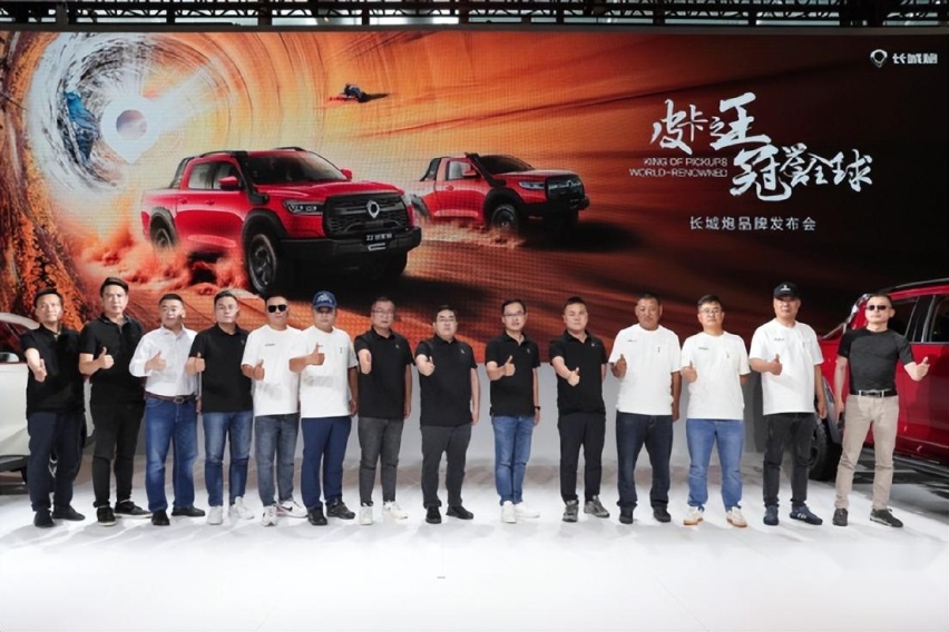 ​引领中国越野皮卡进阶 2023款越野炮&火炮焕新上市