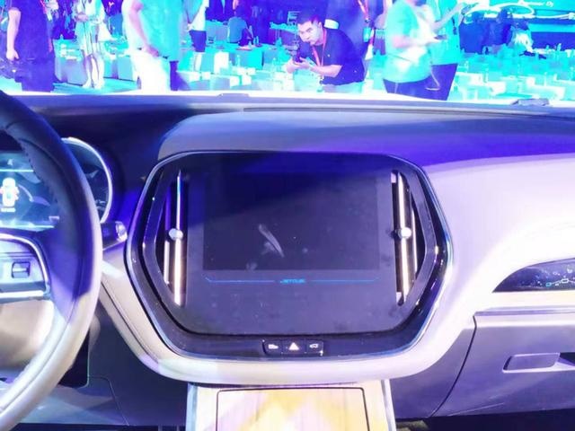 外观、内饰升级明显，捷途全新X70上市，最低不到7万元