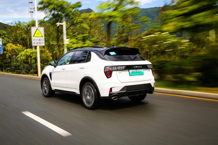 01+电 乐趣无限 试驾全新领克 01 PHEV